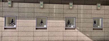 渋谷・東急本店正面ウィンドウに当社商品を展示