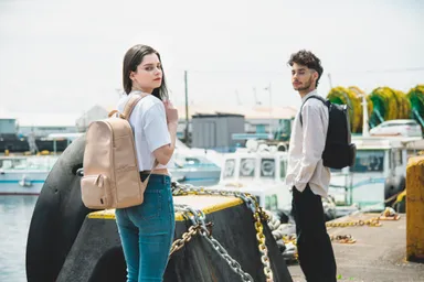 キービジュアル2