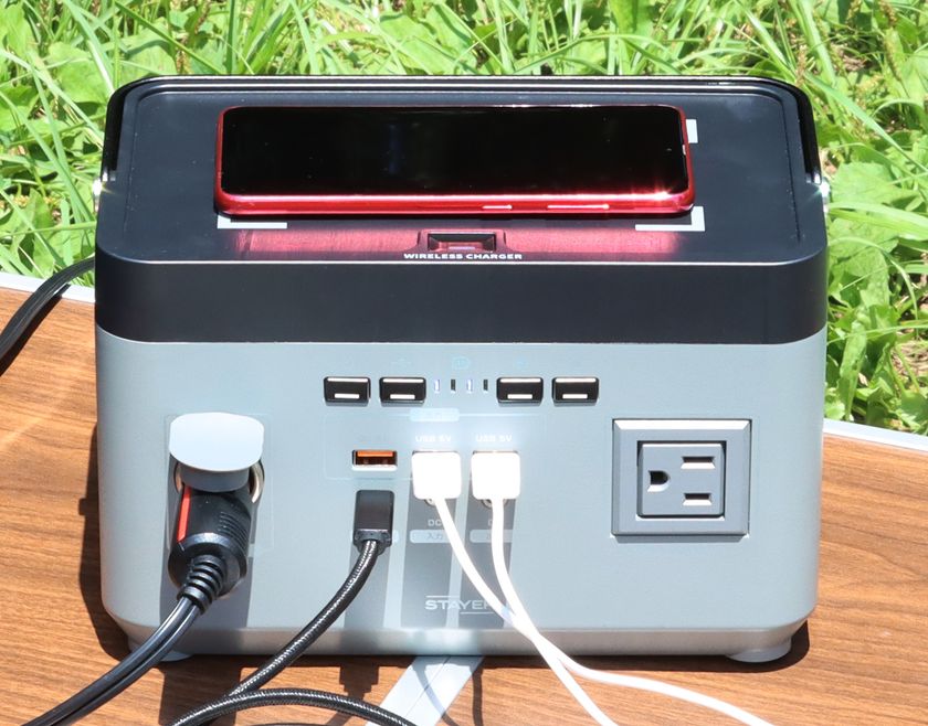 ケーブルが無くても対応機器の充電が可能！災害時やアウトドアに