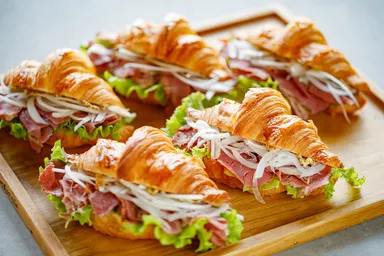 パストラミビーフクロワッサン