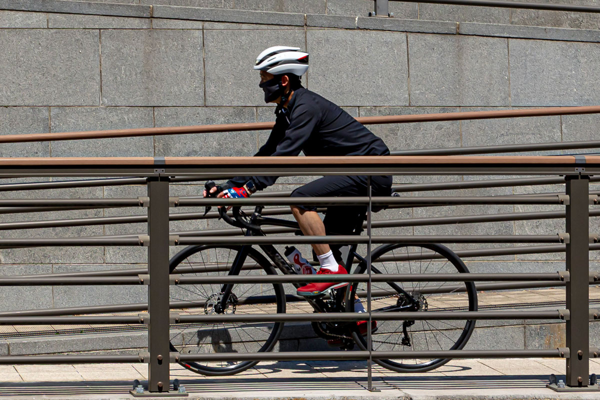 自転車用ヘルメット「LUMOS Ultra」の一般販売を開始 フロント・リア 