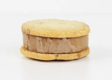 キャラメルバナーヌ　560円(税込)