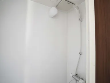 居住向けユニットハウス：シャワー