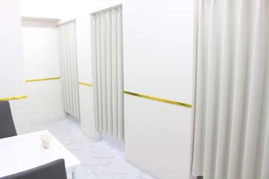 パーソナルビューティーサロン「e'linda(エリンダ)」店内