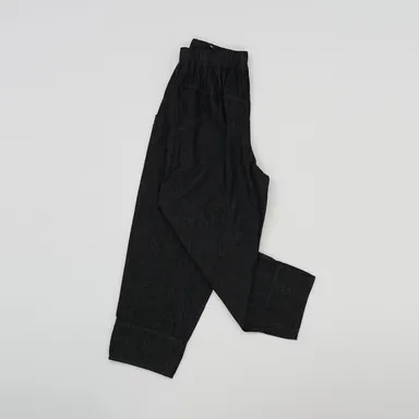 おしゃれなデザインデニムも取り扱い