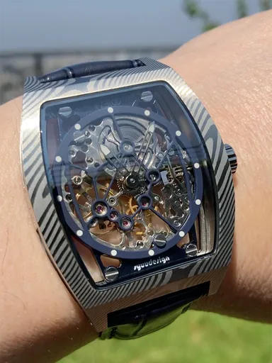 ZEROO M1D THE AURIGAダマスカス鋼ケースのトノー型メカニカルスケルトンウォッチ(15)