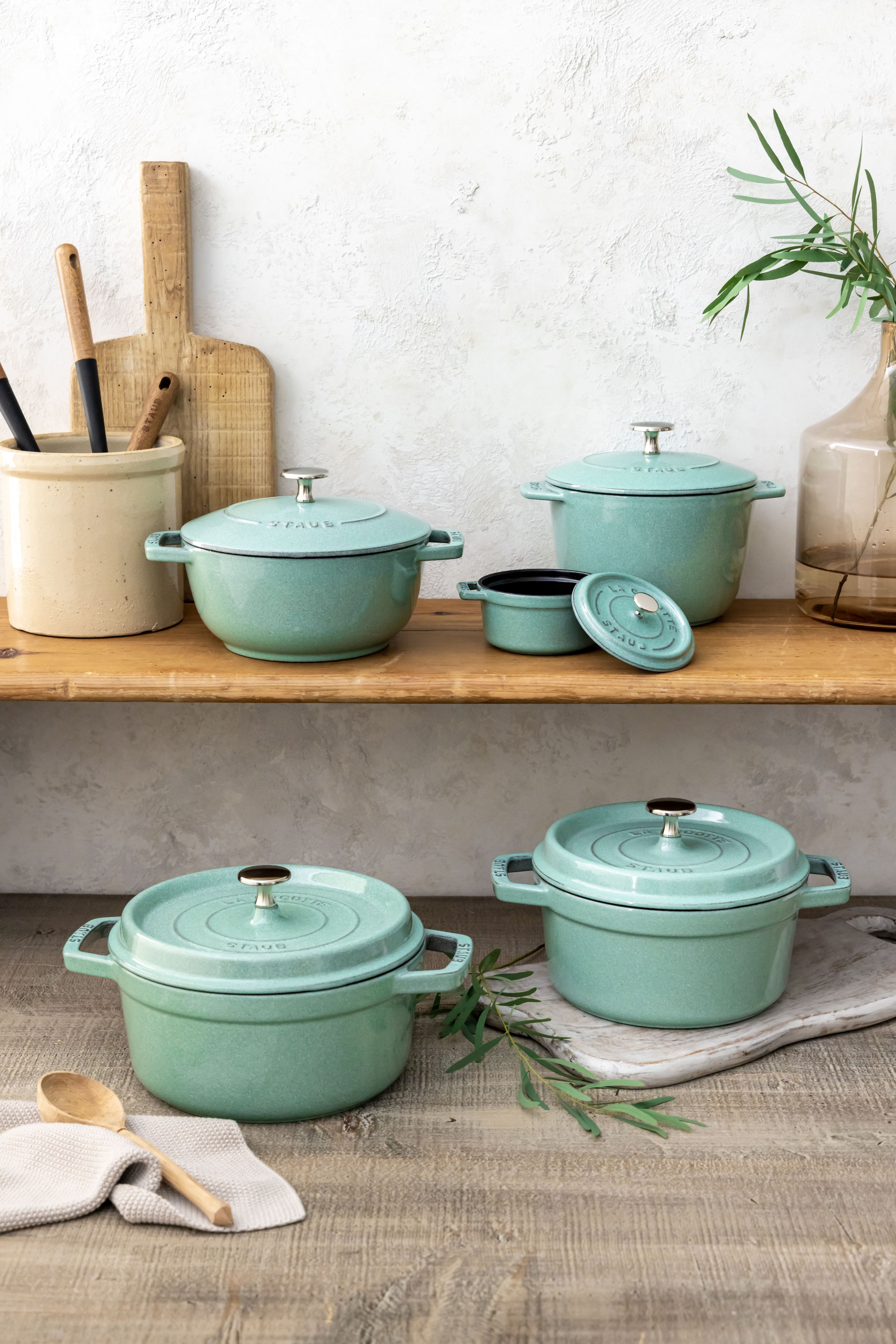 2022年のクリスマス STAUB ストウブワナベ セージグリーン 18cm