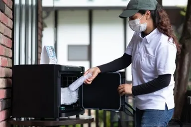 ▲ペパーミントの香りがついたVBおしぼりでお出迎え