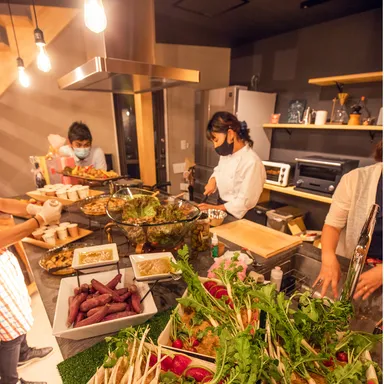 キッチンを使った小規模のパーティーも