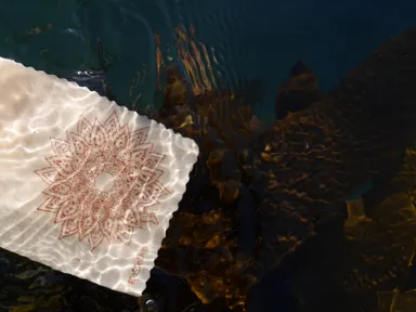 手作業で大切に刻印された曼陀羅