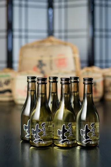 酒しゃぶ膳に入れる本醸造世嬉の一生貯蔵酒