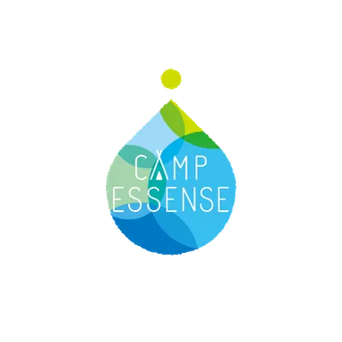 camp essense ロゴ