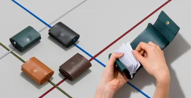 バンドにカードを挟む構造　1