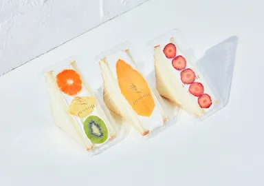 フルーツサンド商品パッケージ