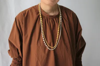 1本8gで重ねて着けても軽い！