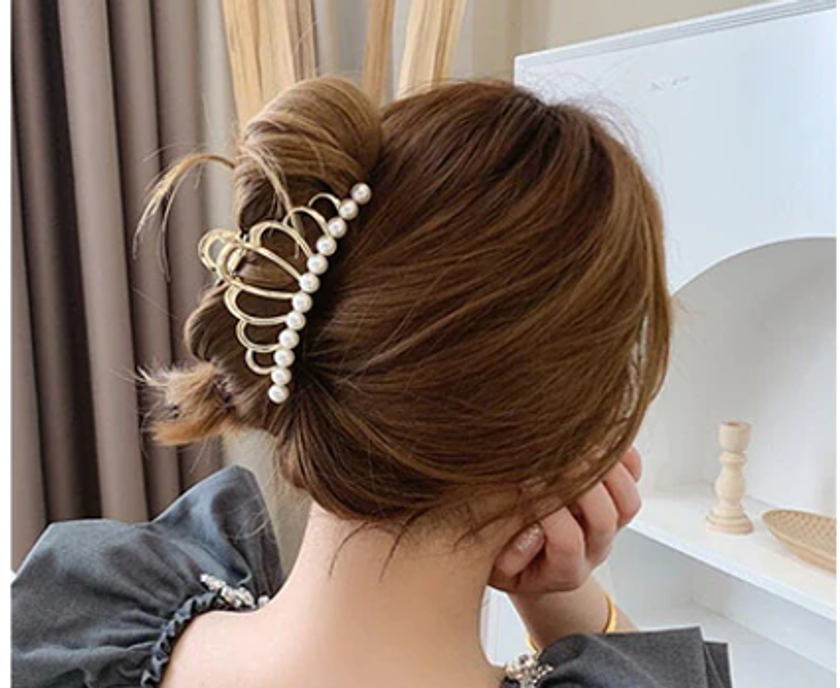 Qoo10 Fashion Trend Report 15 秋のニュアンスヘアづくりに役立つヘアクリップ 手軽に 大人カジュアルで可愛いヘアスタイルへ Ebay Japan合同会社のプレスリリース
