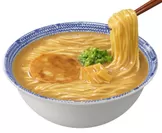 マルちゃん正麺　カップ　極濃魚介豚骨　調理画像(1)