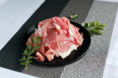 【宮崎県産】霧島山麓森のポークもも、うでスライス