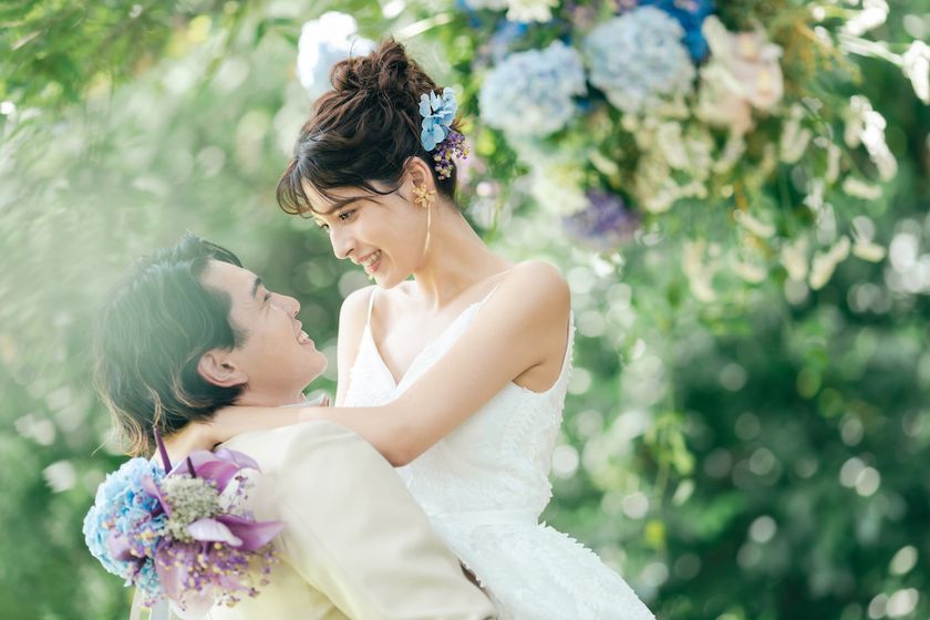 日比谷花壇ウエディングサイトが
リニューアル＆新プランがスタート
フォトウエディング「花とフォト」から
せせらぎ公園と大倉山記念館で叶う
新ロケーションフォトプランが誕生
2021年9月13日（月）予約受付開始