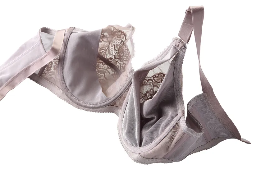 新品未使用タグ付き☆ダイアナ 補正下着 ブラジャー ハーフ