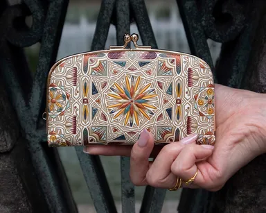 カロー(ブロンズ)天溝がま口