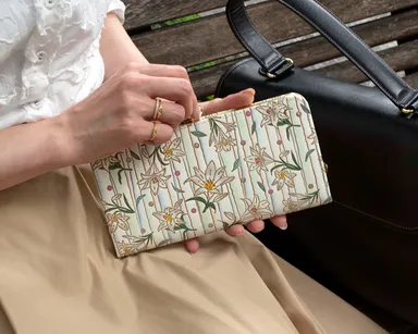 がま口長財布(ホワイトリリー)