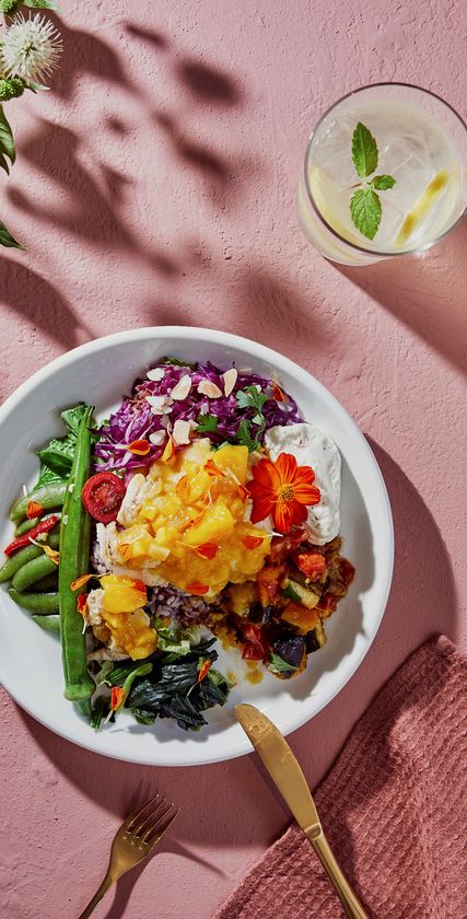 フラワーライフスタイルブランド 
「FLOWERS BAKE & ICE CREAM」
9月18日（土）グランドリニューアルオープン
花を味わい、ココロとカラダに栄養を届ける
新フラワーメニュー誕生
全フードメニューは、
イートイン、テイクアウトいずれも可能