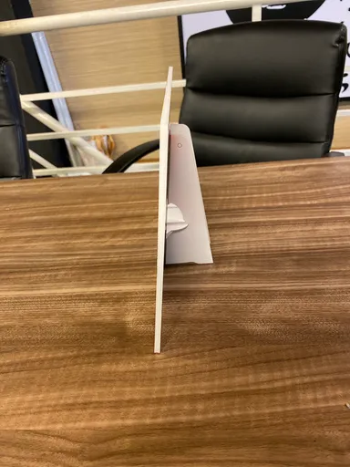 紙足付き発砲パネル