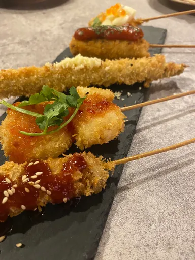 女子の気持ちを代弁する格言付きグラス