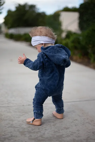 本格的に歩き始める前の練習用プレシューズとして