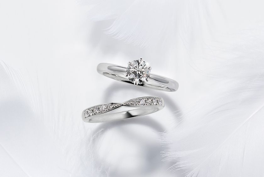 美しい重ね着けが叶うセットリングの新作
エンゲージリング『シグナ』＆エタニティリング『ヘレネ』
2021年10月1日(金)より発売開始