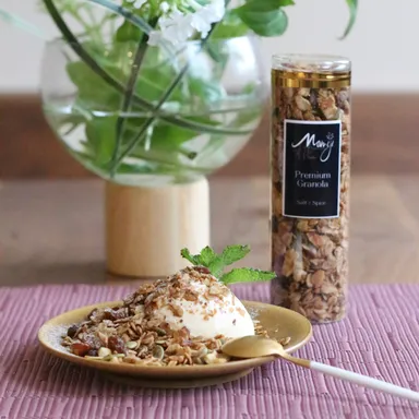 淡路島藻塩とスパイスのグラノーラ