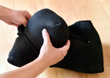 メッシュ加工で通気性も抜群