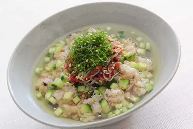 ウーロン茶の梅茶漬け