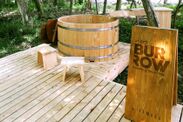 BURROW展示場 檜浴槽の露天風呂