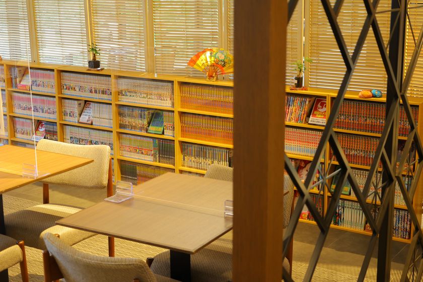 ホテル京阪 淀屋橋、京都八条口
宿泊ゲストは無料でご利用いただける
コミックカフェをオープン