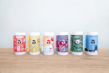 「Beyond the Tea -台湾フルーツ烏龍茶」(左から：ライチ・パイナップル・マンゴー・ピーチ・黄金柚子・巨峰葡萄) 単品 50g・480元(約1,880円)