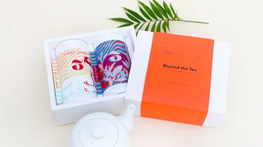 「Beyond the Tea -台湾フルーツ烏龍茶」ギフトセット 2缶入り・1,080元(約4,230円)