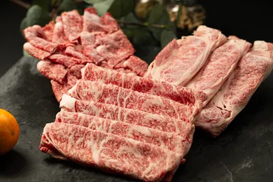 2021年11月お届け予定商品(群馬県 / 4等級以上！鳥山牧場産　赤城和牛)