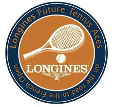 未来のテニスチャンピオンを発掘・サポートするプロジェクト
「ロンジン フューチャー テニス エース 2012」
日本代表・荒川晴菜選手が準優勝!「ローラン・ギャロスのコート7」にて
ステファニー・グラフとドリームエキシビジョンマッチでも活躍!