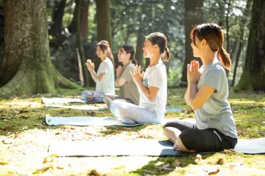 金勝寺 森林浴ヨガ