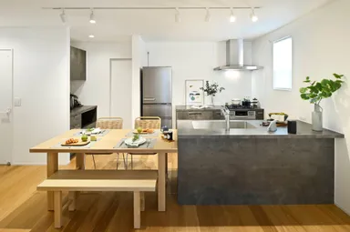 オープンキッチンでカジラク住宅