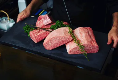 厳選された黒毛和牛(1)