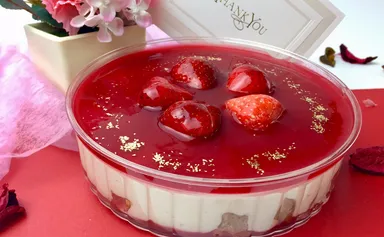 シルキーティラミスストロベリーホール