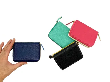 シンプルデザインでコンパクトサイズ