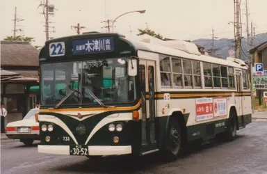 旧塗装復刻バス