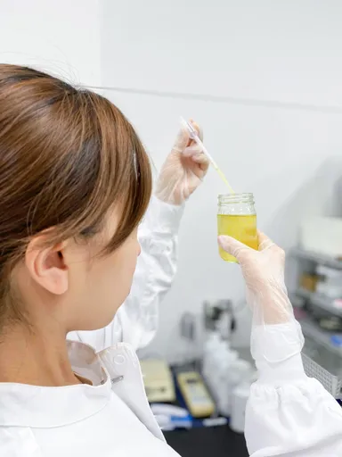 開発に7年　サンプルアップは数十回