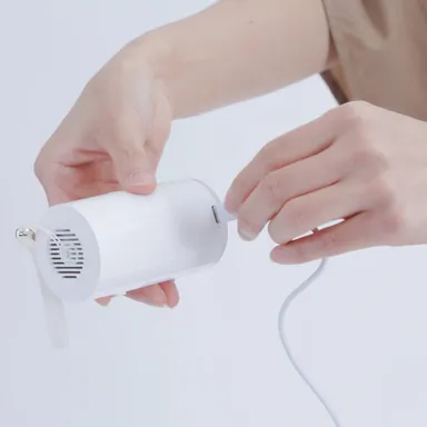 USB充電で乾電池いらず。