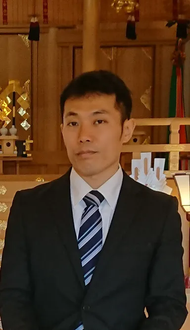 代表　森岡 俊行