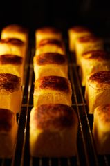 焼き立てたまごパン(1)